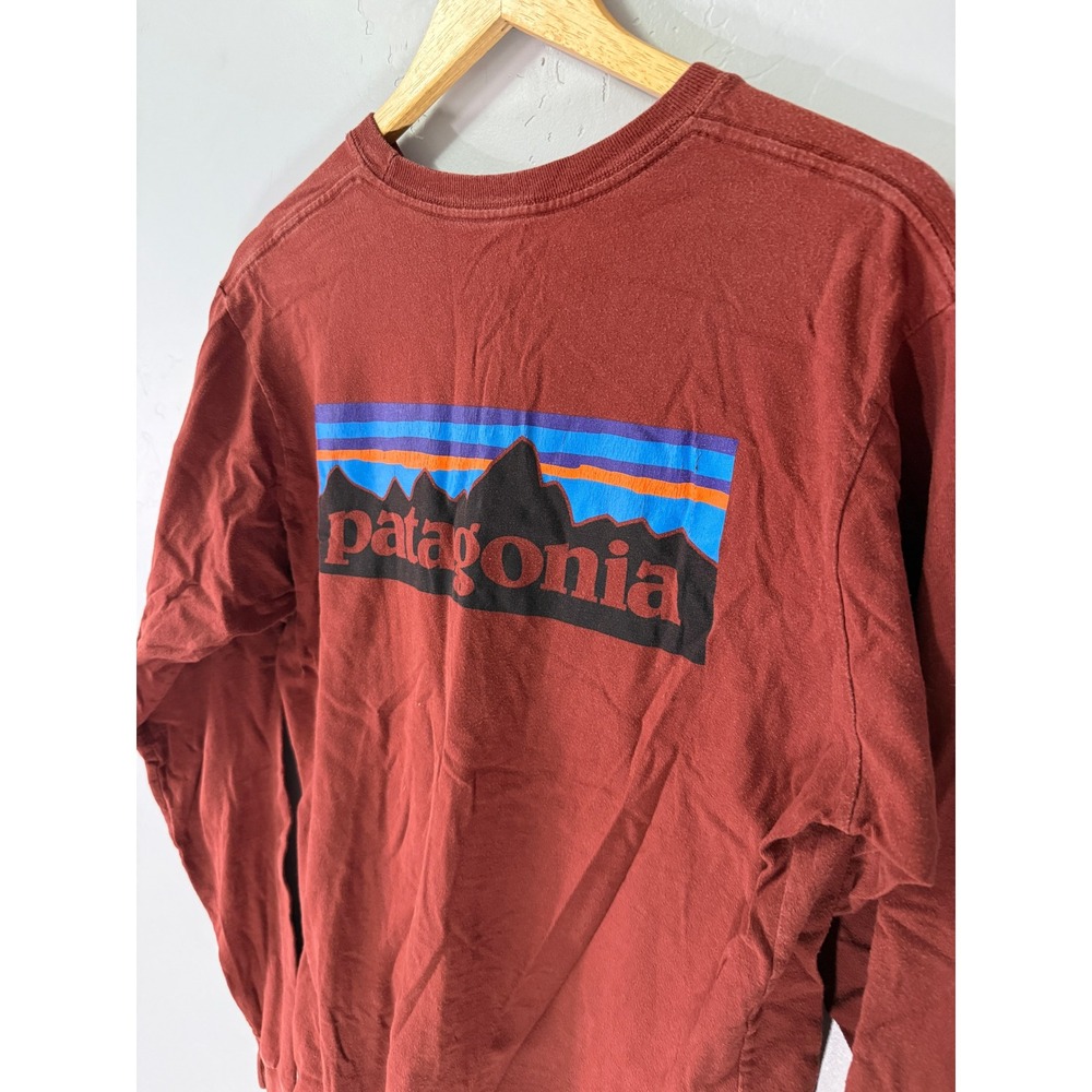 Patagonia Long Sleeve T Shirt Men's Size‎ S Red Graphic Print Outdoor Casual